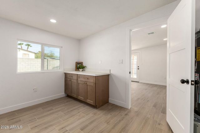 622 E PAPAGO Drive, Tempe, AZ 85288