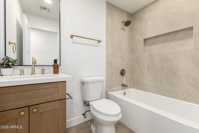 622 E PAPAGO Drive, Tempe, AZ 85288