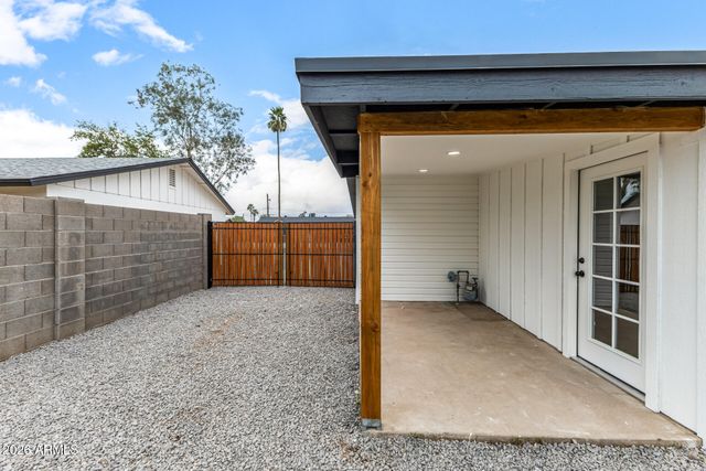 622 E PAPAGO Drive, Tempe, AZ 85288