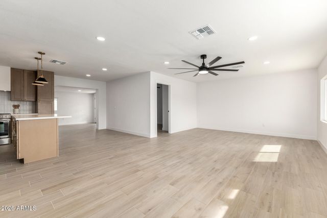 622 E PAPAGO Drive, Tempe, AZ 85288