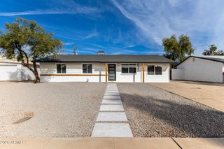 622 E PAPAGO Drive, Tempe, AZ 85288