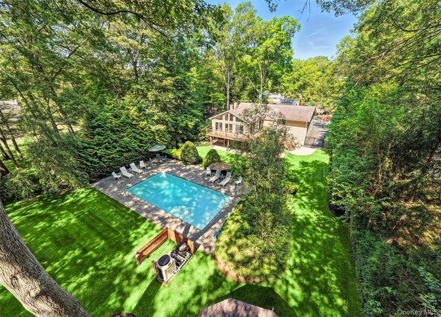 6 Sterling Forest Lane, Suffern, NY 10901