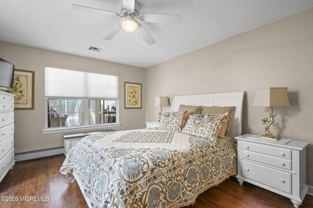 14 Kendal Drive, Toms River, NJ 08757