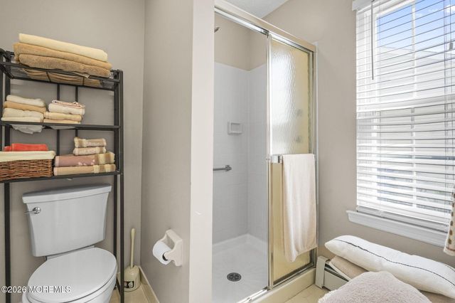 14 Kendal Drive, Toms River, NJ 08757