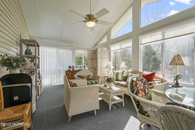 14 Kendal Drive, Toms River, NJ 08757