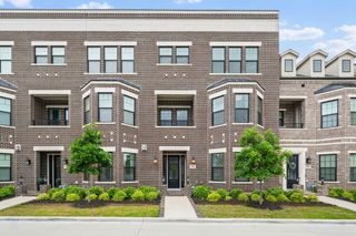 208 Morningside Drive, Roanoke, TX 76262