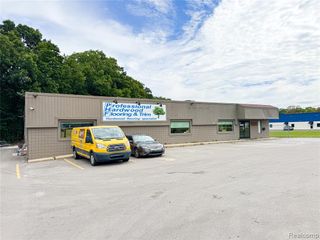 16745 Dixie Highway, Davisburg, MI 48350