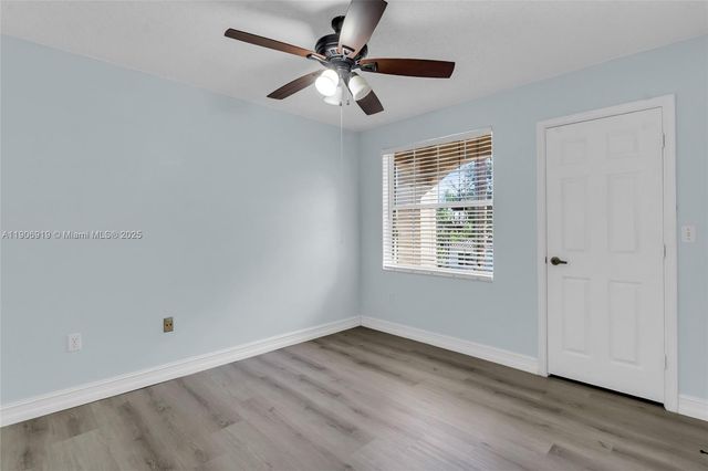 5364 NW 120th Ave, Coral Springs, FL 33076