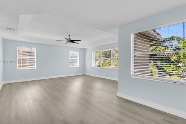 5364 NW 120th Ave, Coral Springs, FL 33076