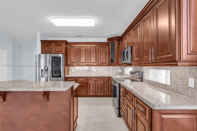 5364 NW 120th Ave, Coral Springs, FL 33076