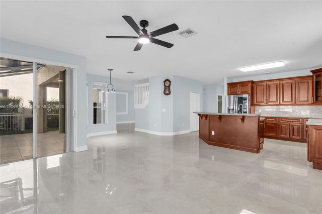 5364 NW 120th Ave, Coral Springs, FL 33076