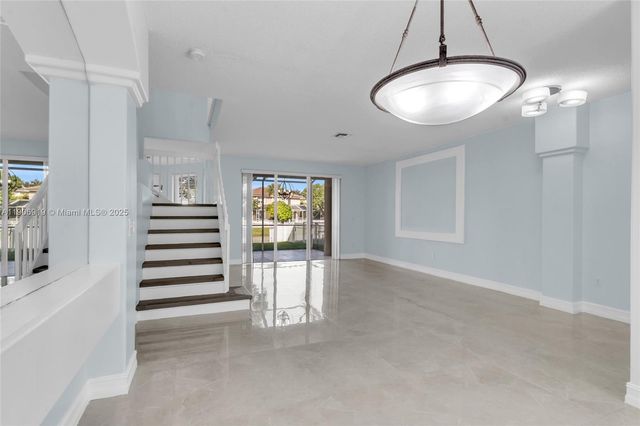 5364 NW 120th Ave, Coral Springs, FL 33076