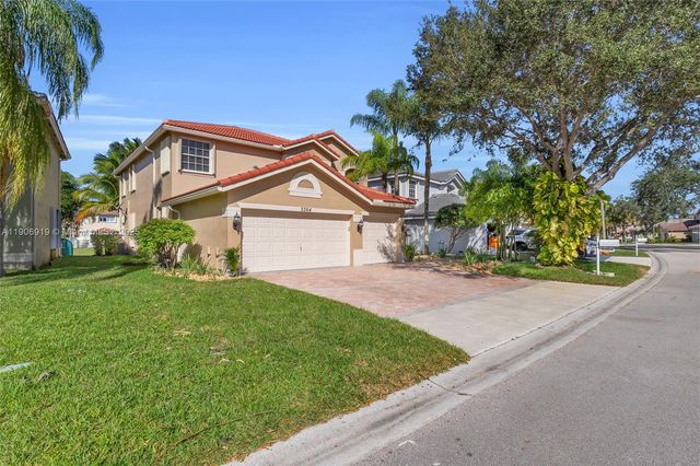 5364 NW 120th Ave, Coral Springs, FL 33076