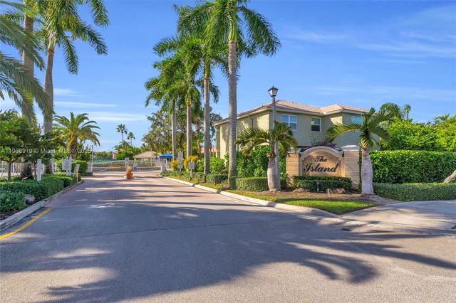 5364 NW 120th Ave, Coral Springs, FL 33076