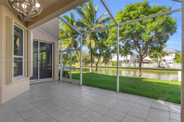 5364 NW 120th Ave, Coral Springs, FL 33076
