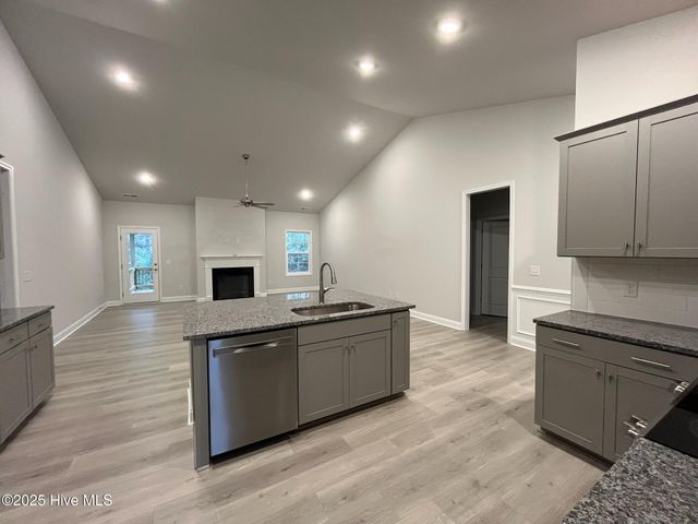 1139 Natal Drive SE, Bolivia, NC 28422