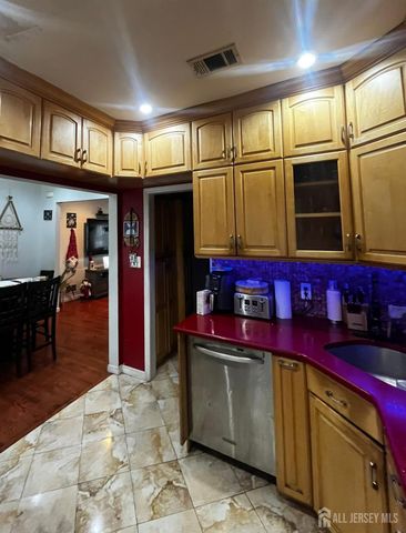 366 Jeffries Street, Perth Amboy, NJ 08861