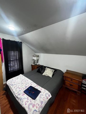 366 Jeffries Street, Perth Amboy, NJ 08861