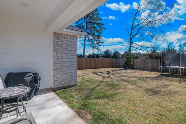 1121 Bayou Bay Court, Frierson, LA 71027