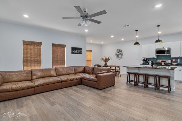 1121 Bayou Bay Court, Frierson, LA 71027