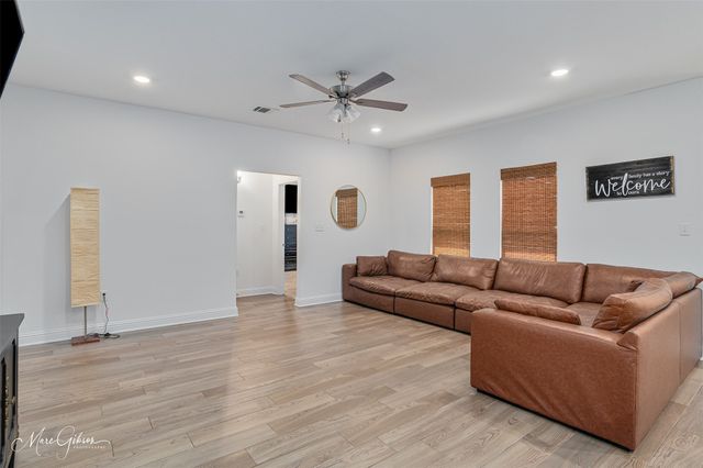 1121 Bayou Bay Court, Frierson, LA 71027