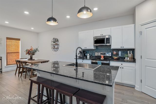 1121 Bayou Bay Court, Frierson, LA 71027