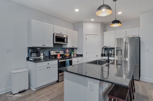 1121 Bayou Bay Court, Frierson, LA 71027