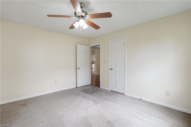 592 Windjammer CRES, Newport News, VA 23602