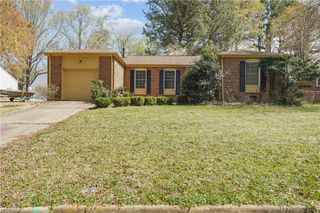 592 Windjammer CRES, Newport News, VA 23602