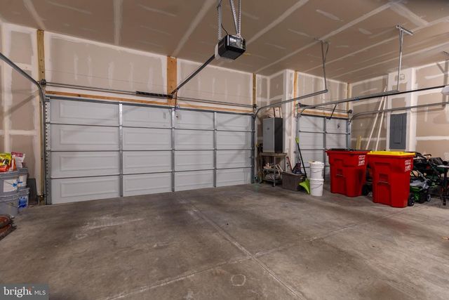 2098 MANDARIN DRIVE, Chambersburg, PA 17202