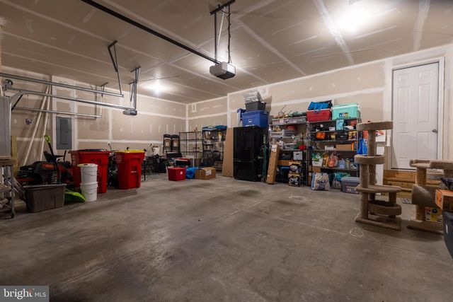 2098 MANDARIN DRIVE, Chambersburg, PA 17202