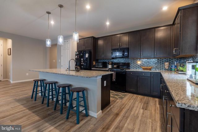 2098 MANDARIN DRIVE, Chambersburg, PA 17202