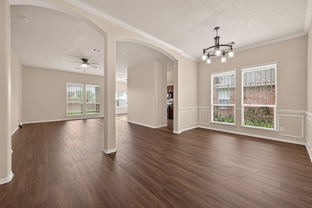 11719 Bollinger Park Court, Houston, TX 77047