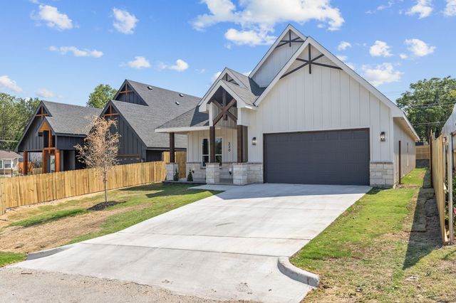 3203 NW 33rd Street, Fort Worth, TX 76106
