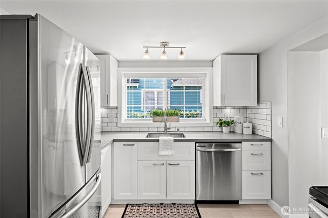 523 Williams Avenue S, Renton, WA 98057