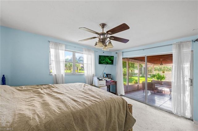 225 SW 45th TER, Cape Coral, FL 33914