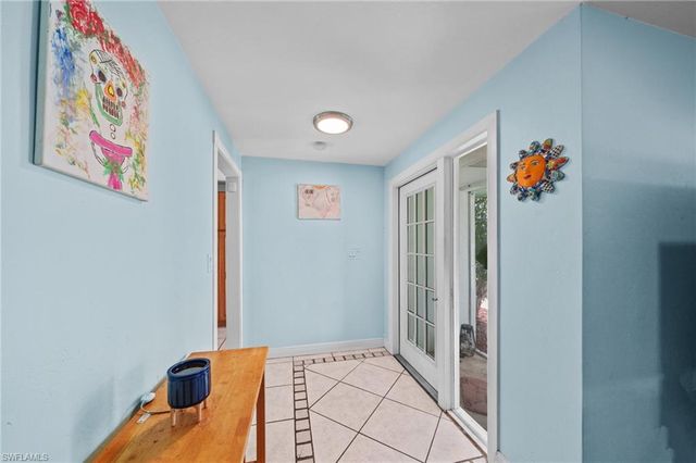 225 SW 45th TER, Cape Coral, FL 33914