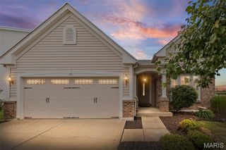 1420 Orchard Lakes Circle, Belleville, IL 62220