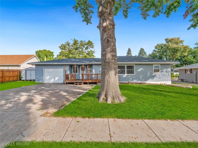 800 E Detroit Avenue, Indianola, IA 50125