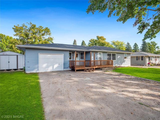 800 E Detroit Avenue, Indianola, IA 50125