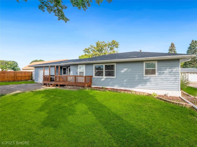 800 E Detroit Avenue, Indianola, IA 50125