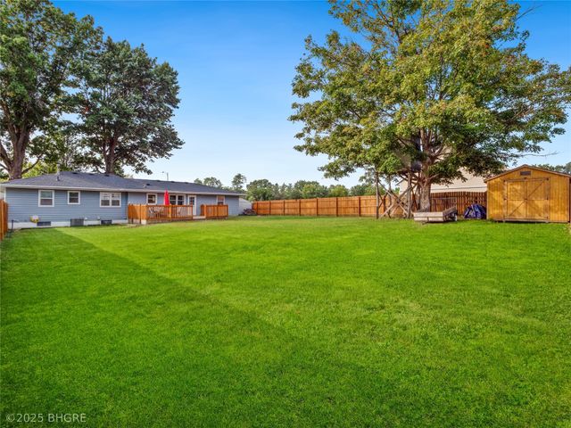 800 E Detroit Avenue, Indianola, IA 50125