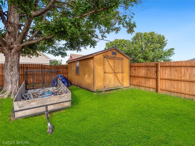 800 E Detroit Avenue, Indianola, IA 50125