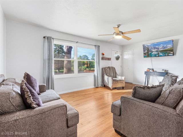 800 E Detroit Avenue, Indianola, IA 50125