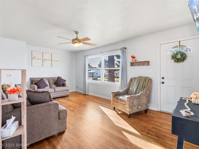 800 E Detroit Avenue, Indianola, IA 50125