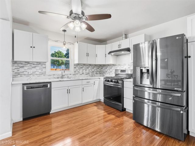 800 E Detroit Avenue, Indianola, IA 50125