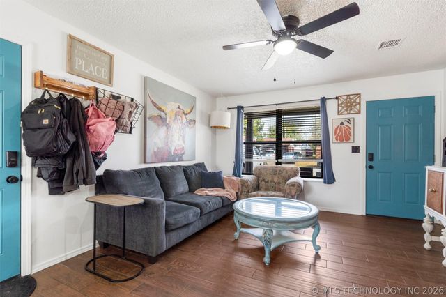 4111 W Pipestem Drive, Skiatook, OK 74070