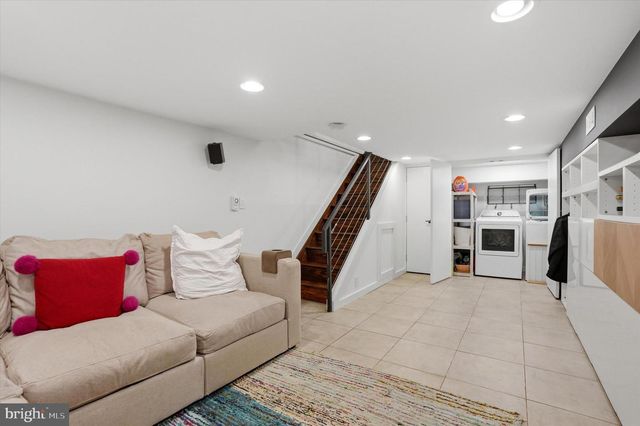 1512 MONTROSE ST, Philadelphia, PA 19146