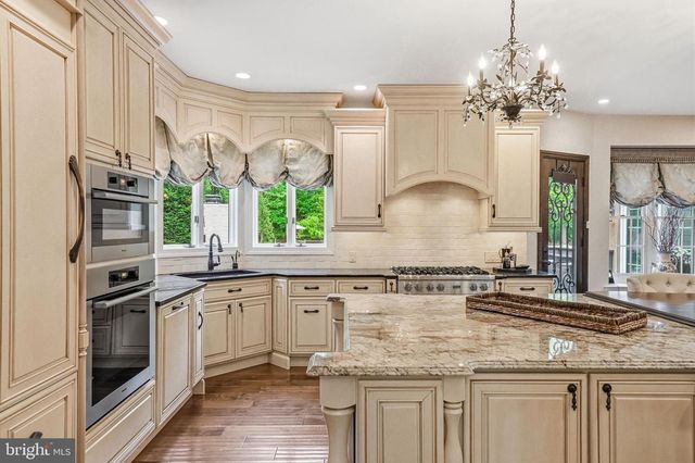 53 STANWYCK RD, Mount Laurel, NJ 08054
