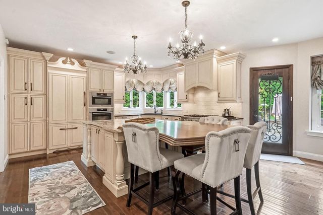 53 STANWYCK RD, Mount Laurel, NJ 08054